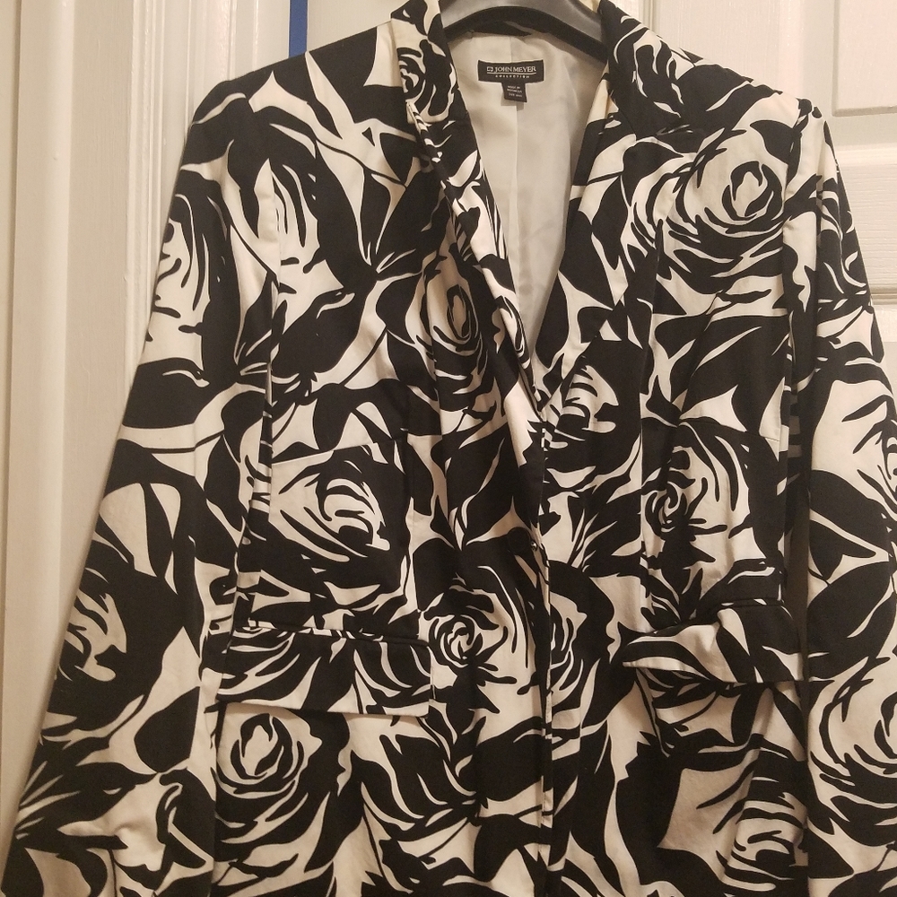 Jacket - Picture 1 of 7